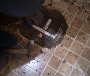 瑞丽卫生间漏水维修公司为您分享下卫生间渗水如何处理及注意事项